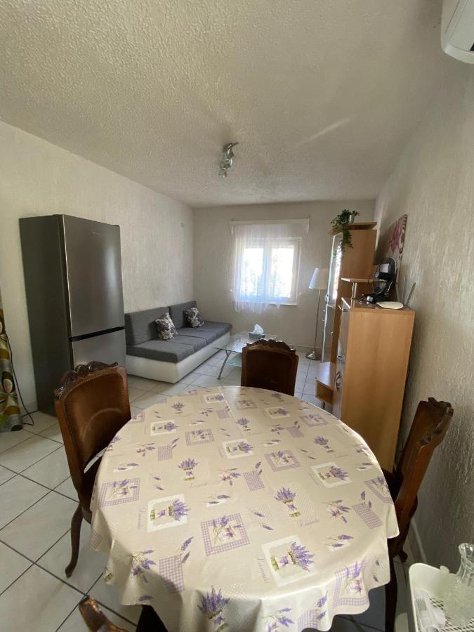 Toni&Megi Apartment Jesenice  Bagian luar foto